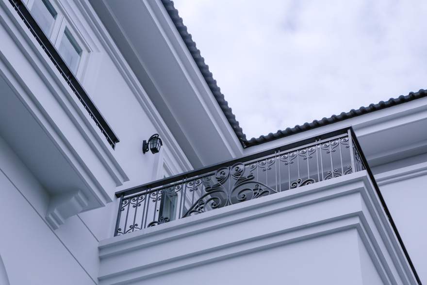 Lan can hoàn thiện, mối tiếp giáp sạch
