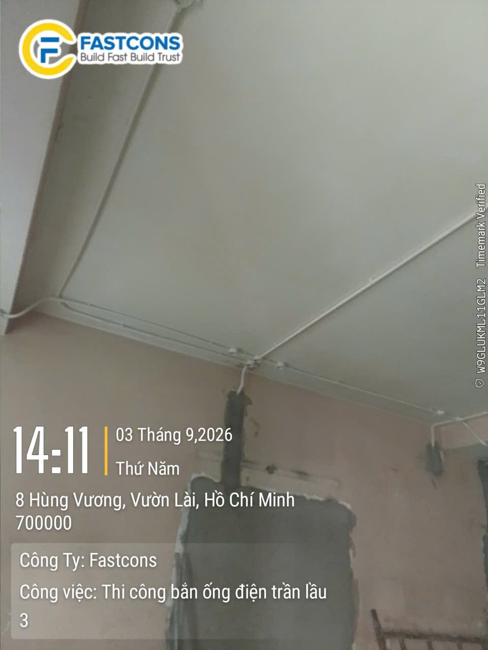 Thi công ống điện âm trần lầu