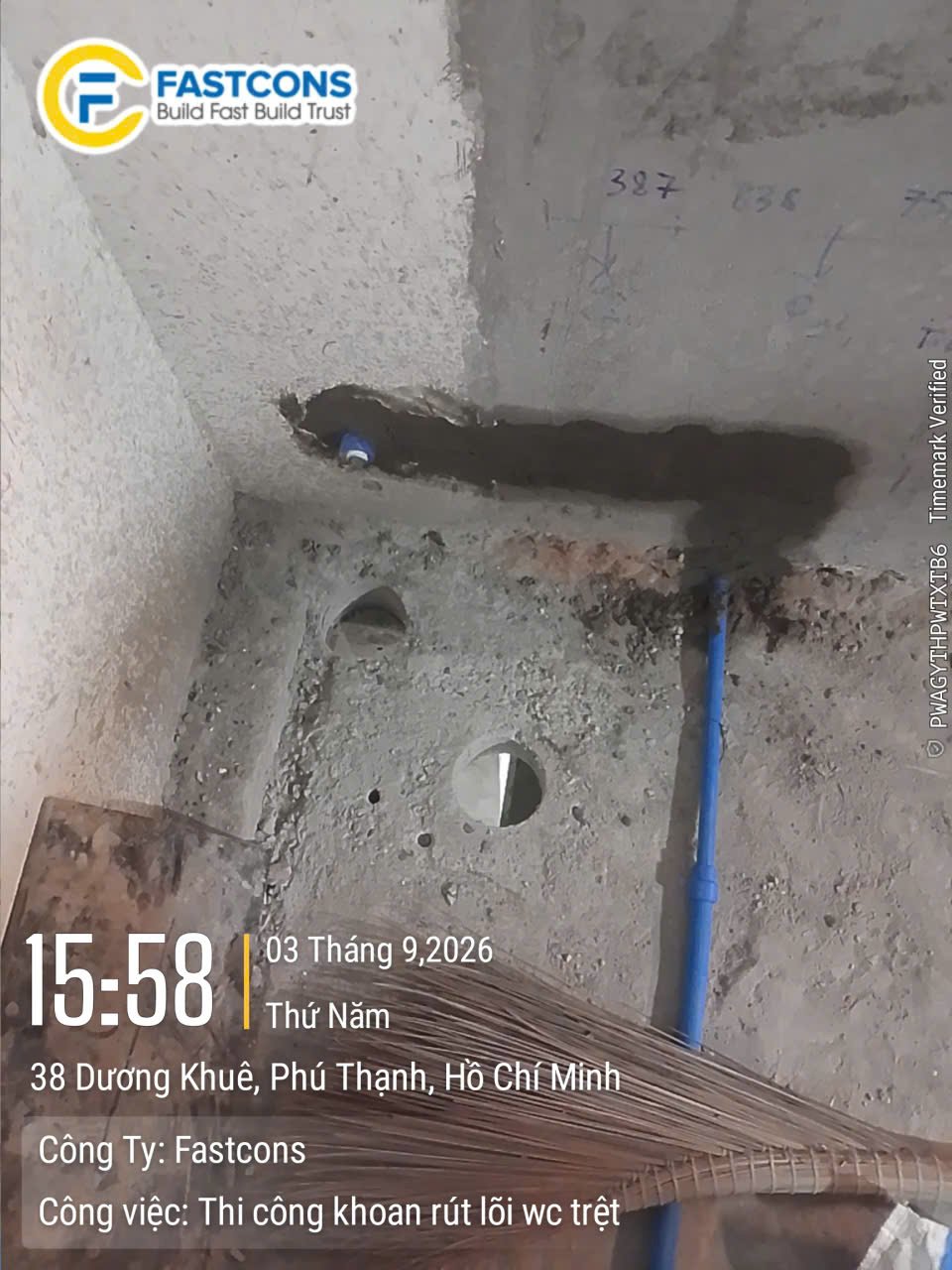 Thi công khoan rút lõi wc trệt