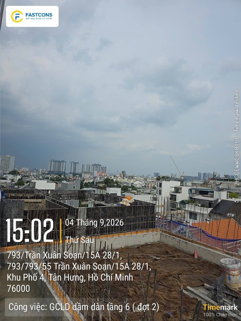 Bảo dưỡng bê tông dầm, sàn tầng 6