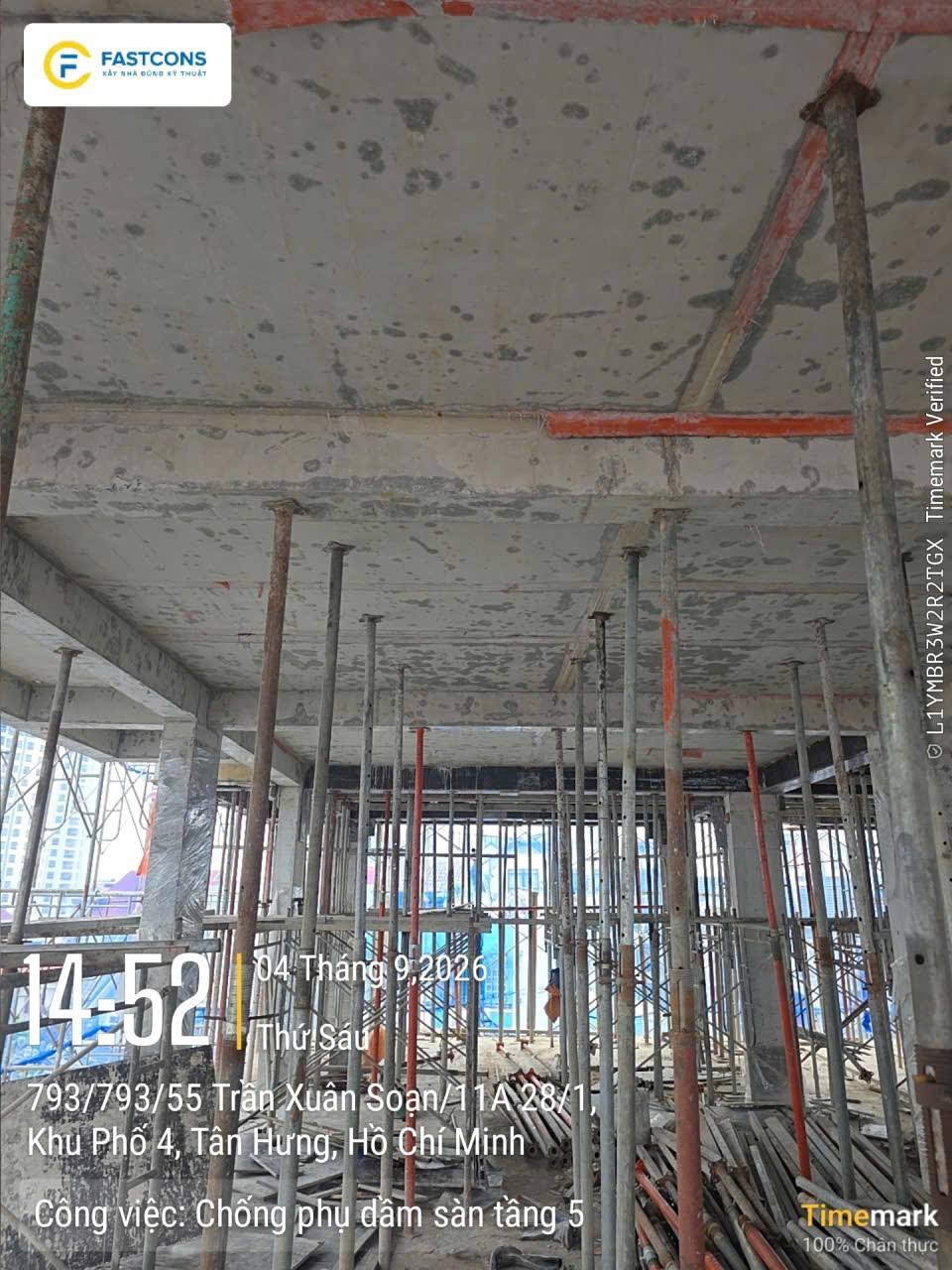 Chống phụ dầm sàn tầng 5