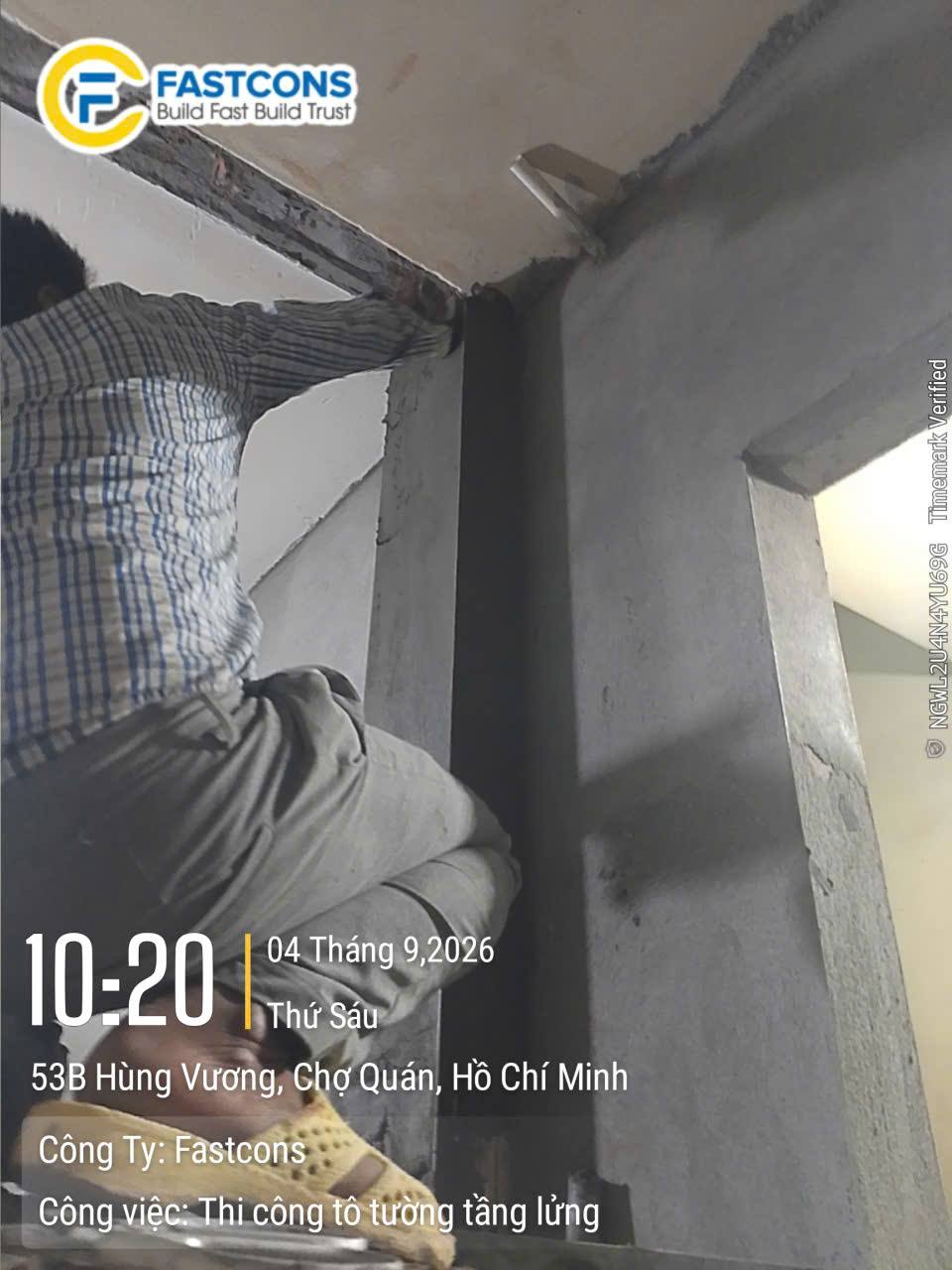 Thi công tô tường tầng lửng